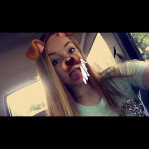 Meet your Posher, Hailey